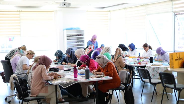 KADIN AKTİVİTE MERKEZLERİNDE 35 BRANŞTA AÇILACAK 150 KURS İÇİN BAŞVURULAR BAŞLIYOR