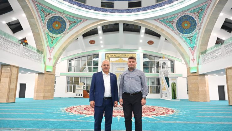 DEKORATİF AYDINLATMALAR İLE AKSARAY IŞIL IŞIL OLMAYA DEVAM EDİYOR