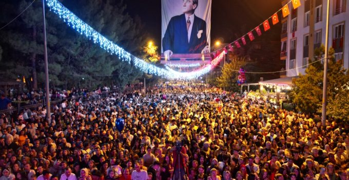 Ereğli’de Zafer Bayramı Coşkuyla Kutlandı