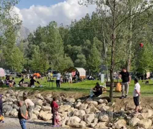 Fahri Vardar Mesire Alanı Dolup Taşıyor