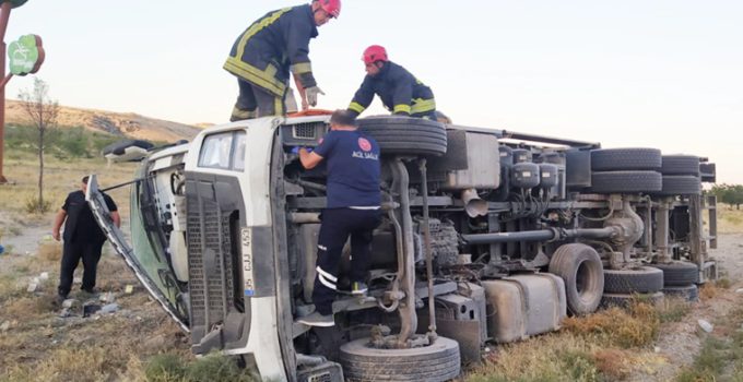 Karapınar’da Trafik  Kazası: 2 Kişi Yaralandı