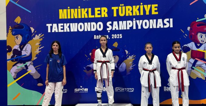 BÜYÜKŞEHİRLİ MİNİK TEKVANDOCULAR, TÜRKİYE ŞAMPİYONASI’NDA KONYA’NIN GURURU OLDU