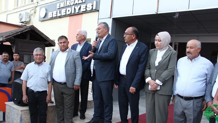 Mertcan, AK Parti’ye Katılımının Ardından Emirgazi’de Vatandaşlarla Buluştu