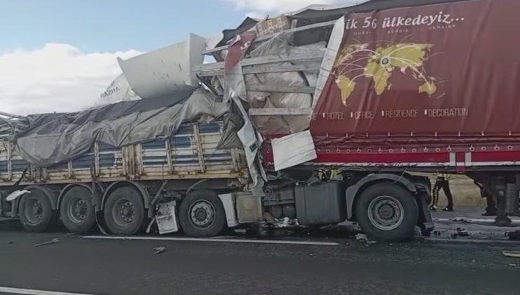 Ereğli’de 3 araç çarpıştı, 1 ölü 3 yaralı