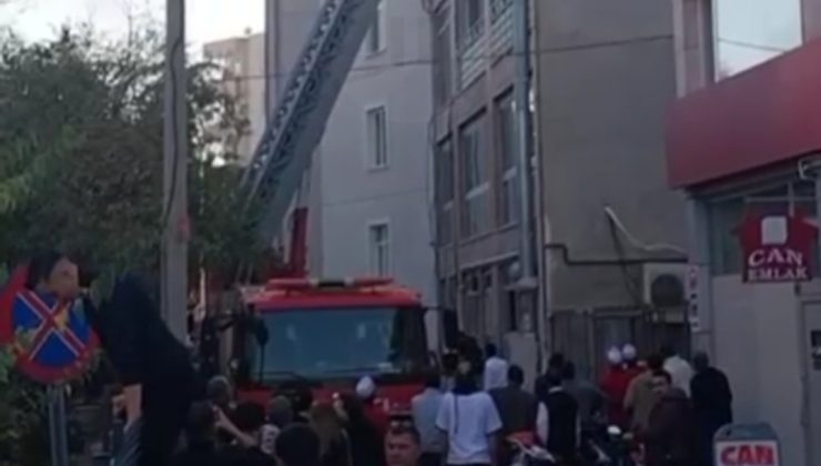 Ereğli’de İşyerinin Çatısı Yandı