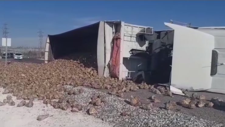 Karapınar´da Devrilen Tır’ın Sürücüsü Yaralandı