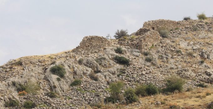 İvriz Kalesi