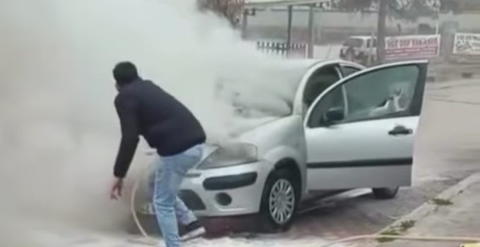 Ereğli’de Otomobil Alev Aldı