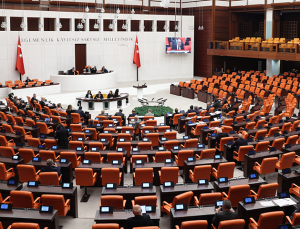 En Düşük Emekli Maaşı 20 Bin Liraya Yükseldi