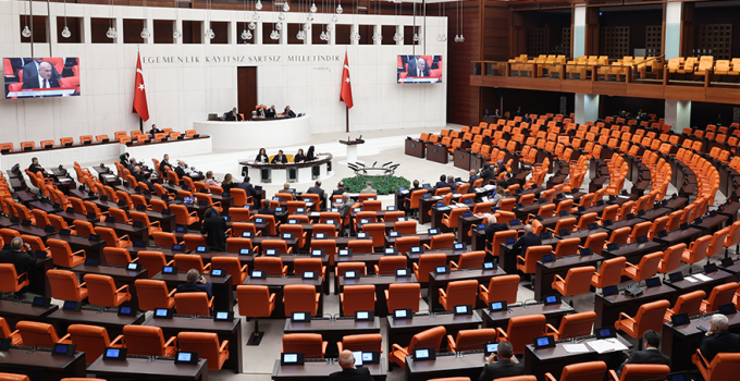 En Düşük Emekli Maaşı 20 Bin Liraya Yükseldi