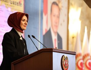 Bakanımız Göktaş’tan 15 yaş altına yönelik sosyal medya düzenlemesine ilişkin açıklama