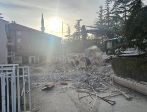 Ereğli 1. Nolu Sağlık Ocağı Yıkımına Başlandı