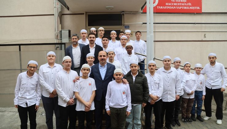 Başkan Altay Eğitimine Devam Eden Hafız Adayları için Eğitim Desteği Başvurularının Başladığını Açıkladı