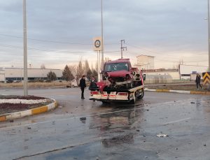 Ereğli’de TIR ile Hafif Ticari Araç Çarpıştı; 1 Kişi Yaralandı