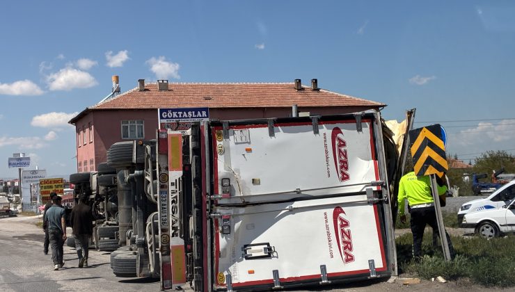 Ereğli’de TIR Devrildi: Vatandaşlar Yardıma Koştu