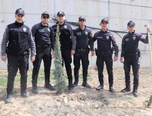 Ereğli’de Polis Haftası etkinlikleri kapsamında fidan dikimi erkinliği düzenlendi