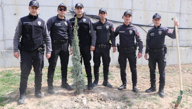 Ereğli’de Polis Haftası etkinlikleri kapsamında fidan dikimi erkinliği düzenlendi
