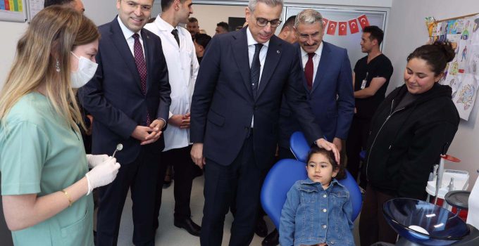 Sağlık Bakanı Memişoğlu Niğde Ağız ve Diş Sağlığı Hastanesinin Açılışını Yaptı