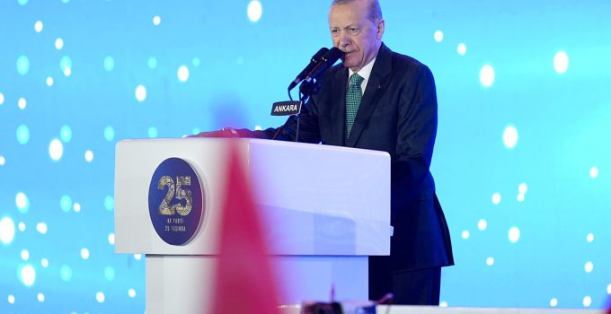 Erdoğan: “Türkiye’ye Tarihinin En Büyük Yatırımlarını Kazandırdık”