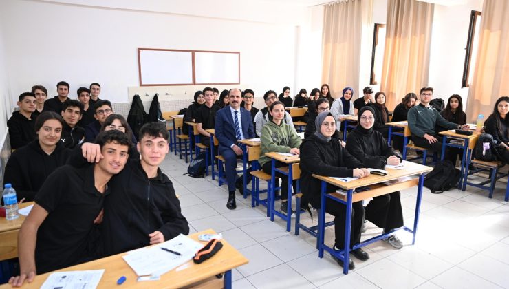 Konya Büyükşehir’den Öğrencilere Eğitim Desteği