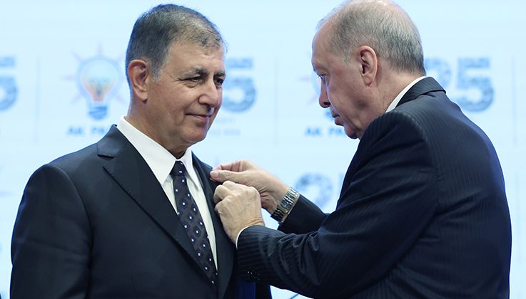 Cemil Tugay AK Parti’ye katıldı