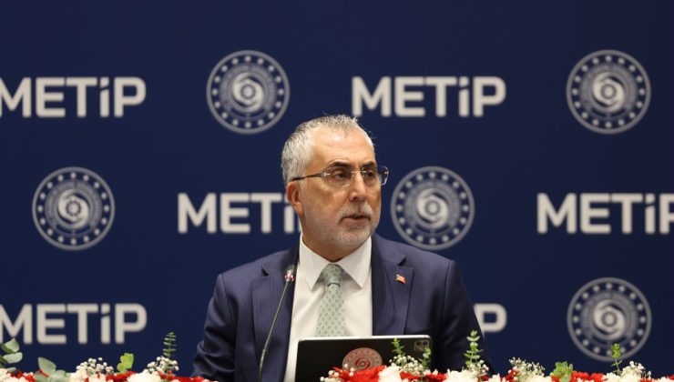 Bakan Işıkhan: Mevsimlik Tarım İşçilerinin Koşulları İyileştirilecek